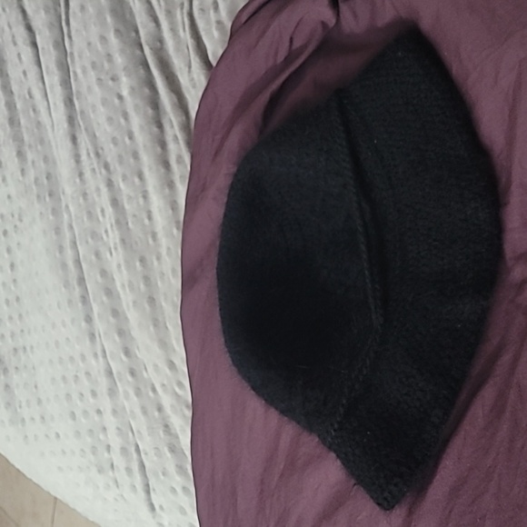 Black fuzzy beanie bucket hat one size women's - Picture 5 of 9